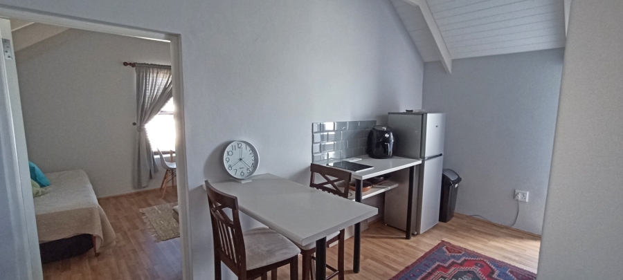 To Let 2 Bedroom Property for Rent in Westcliff Western Cape